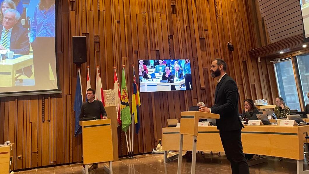 Bram Leeuwenkamp tijdens de algemene beschouwingen op 5 november 2024