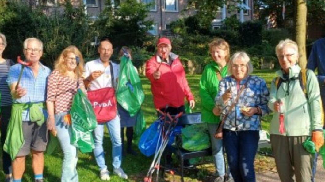 vrijwilligers world cleanup day
