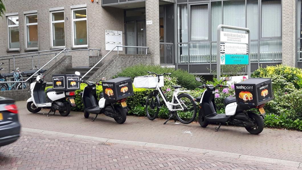 elektrische scooters en bezorgdiensten